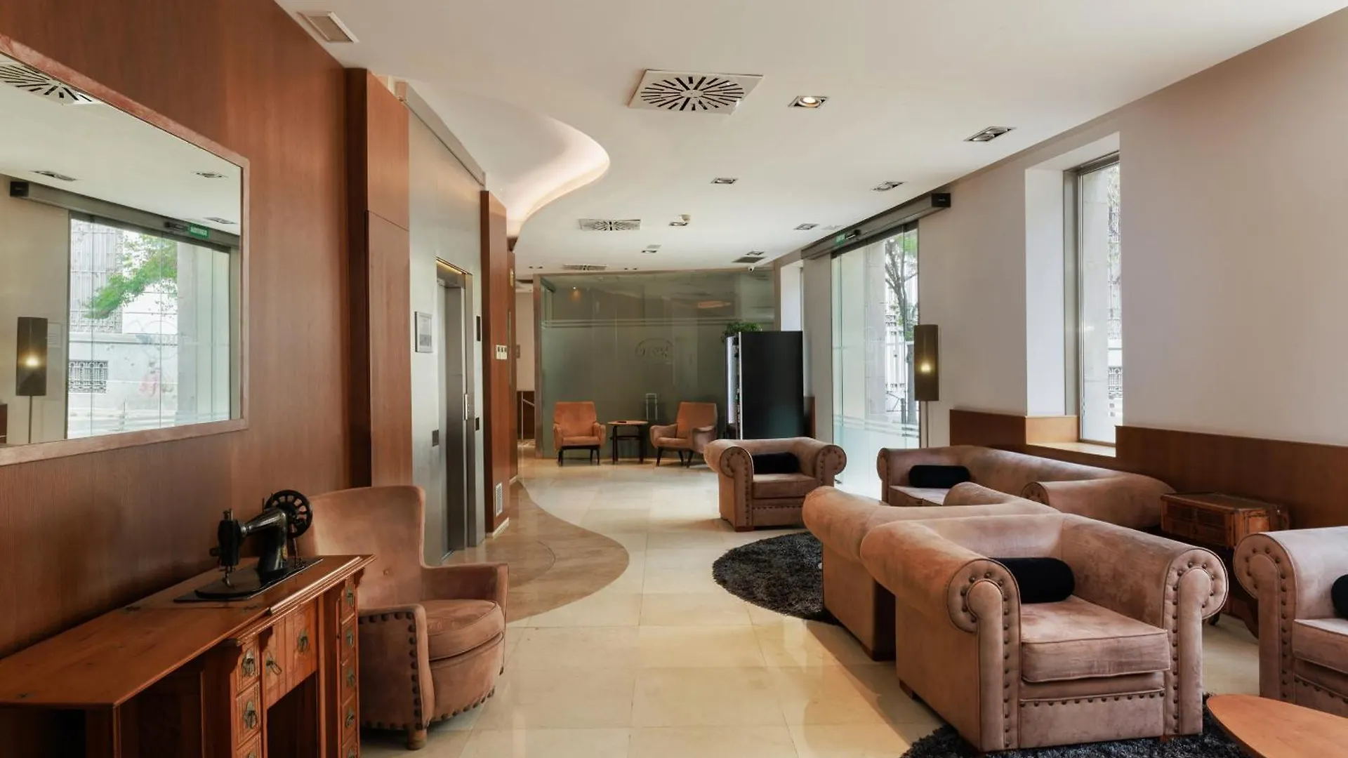 **  Hotel Santa Marta Barcelona Hiszpania