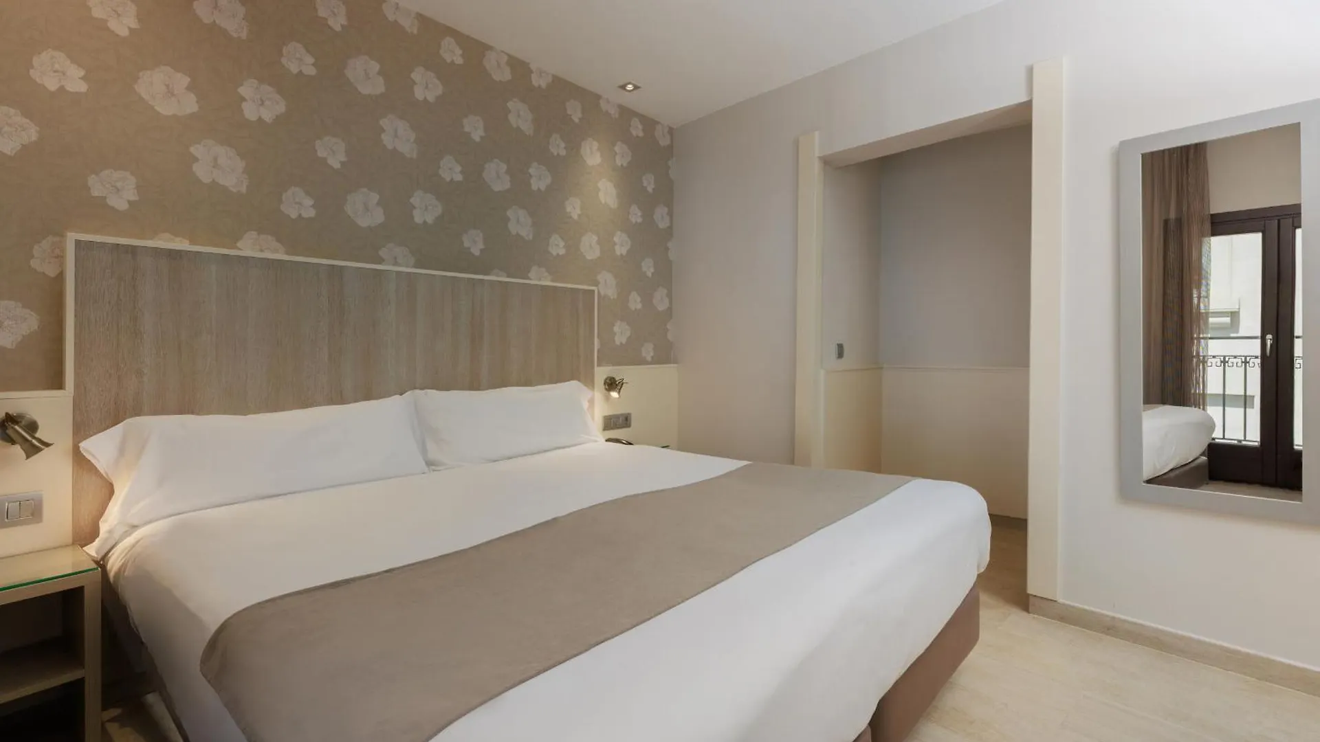 Hotel Santa Marta Βαρκελώνη 2*,  Ισπανία