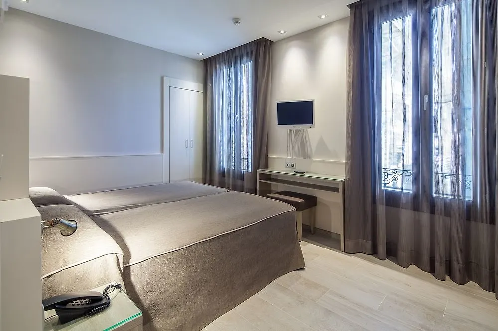 Hotel Santa Marta Барселона