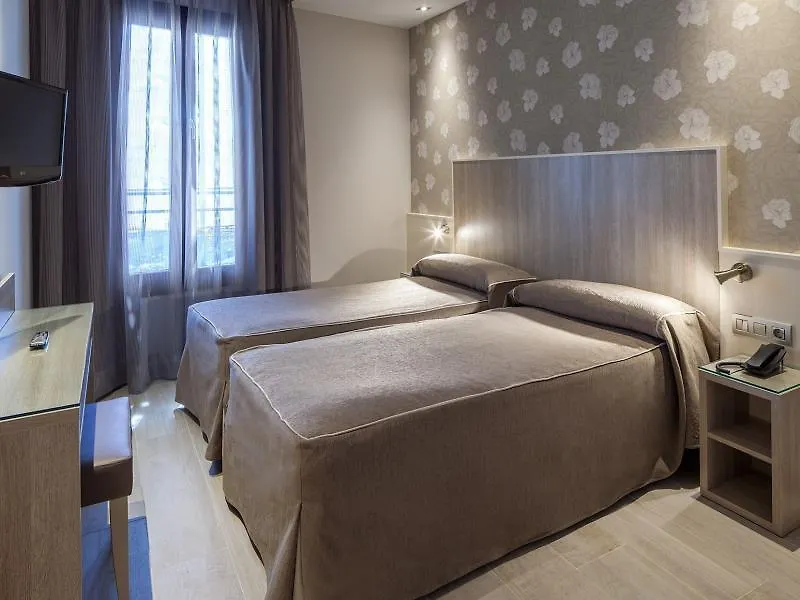 Hotel Santa Marta Барселона Испания